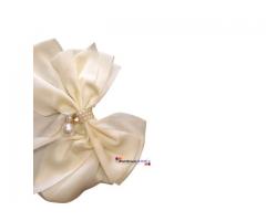 Laço de Cabelo Detalhe Pérolas - Laço Noiva Casamento Civil Pré-Wedding - Imagem 3/4