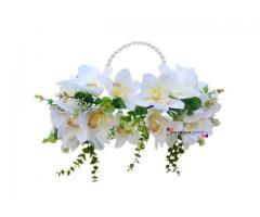 Buquê Bolsa de Orquídeas Brancas com Alça de Pérolas – Buquê de Noiva Luxo