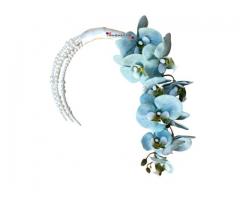 Buquê Bolsa de Noiva com Orquídea Azul e Pérolas Hoop Bouquet - Buquê Moderno